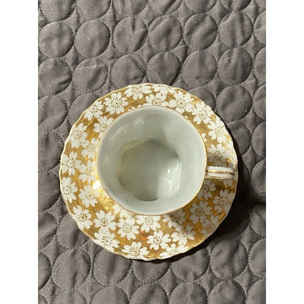 VNTG c1940's Cherry Blossom Porcelain Demitasse Tea/Coffee cup Saucer Gold Gilt